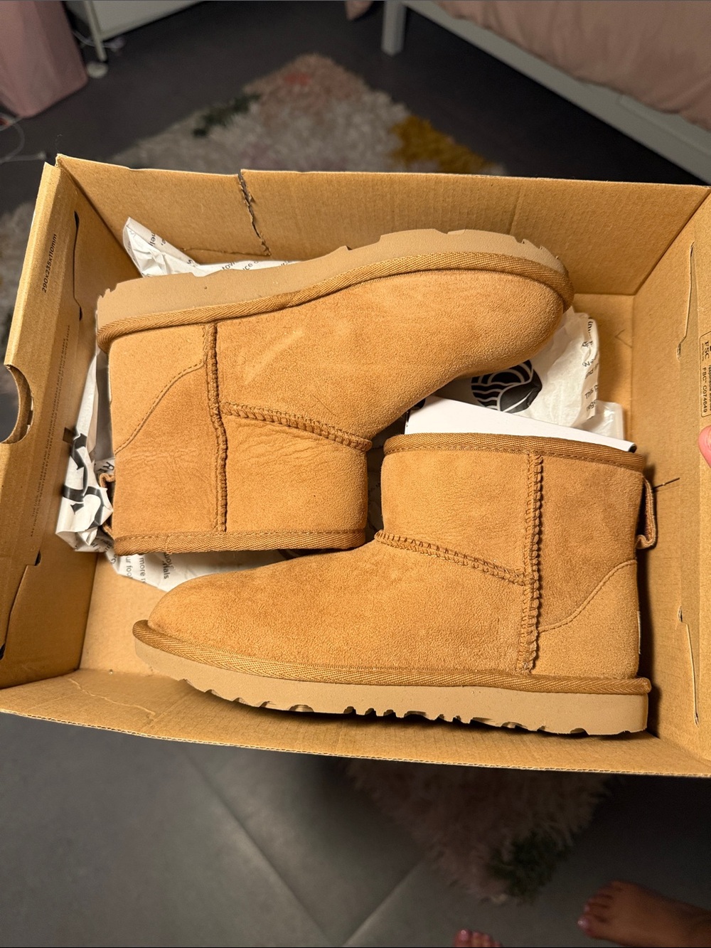 UGG Kids Classic Short Boot in Chestnut